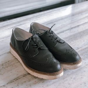 Steve Madden Oxford Black Leather Womens Shoes